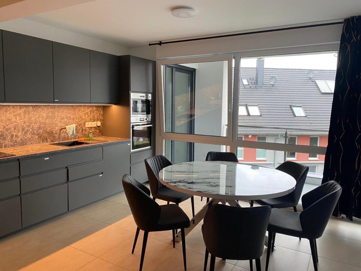 Hotel Valley Of Business Frankfurt-Airport - Black Label Penthouse Hofheim am Taunus Exterior photo